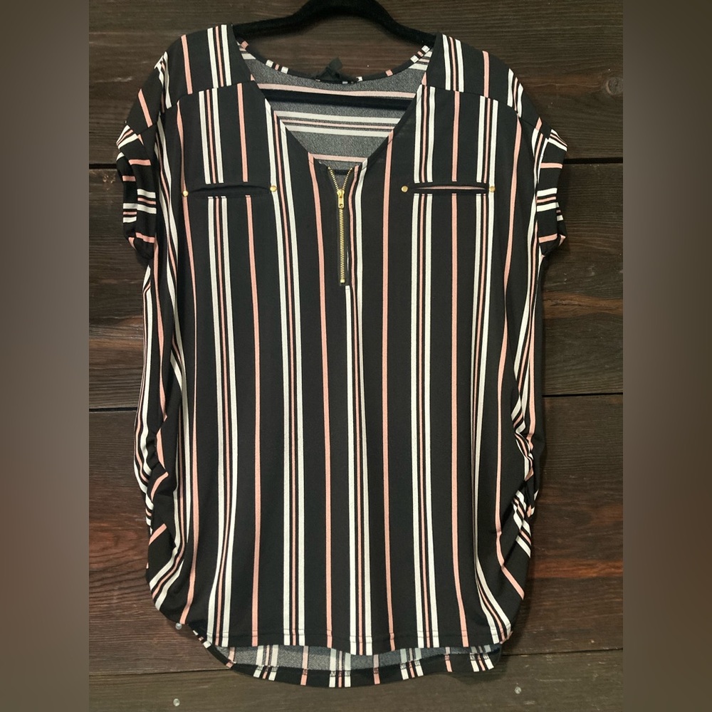 Sweet wanderer maternity shirt size L